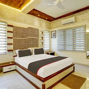 **** Otel Collection O Lux Hindistan